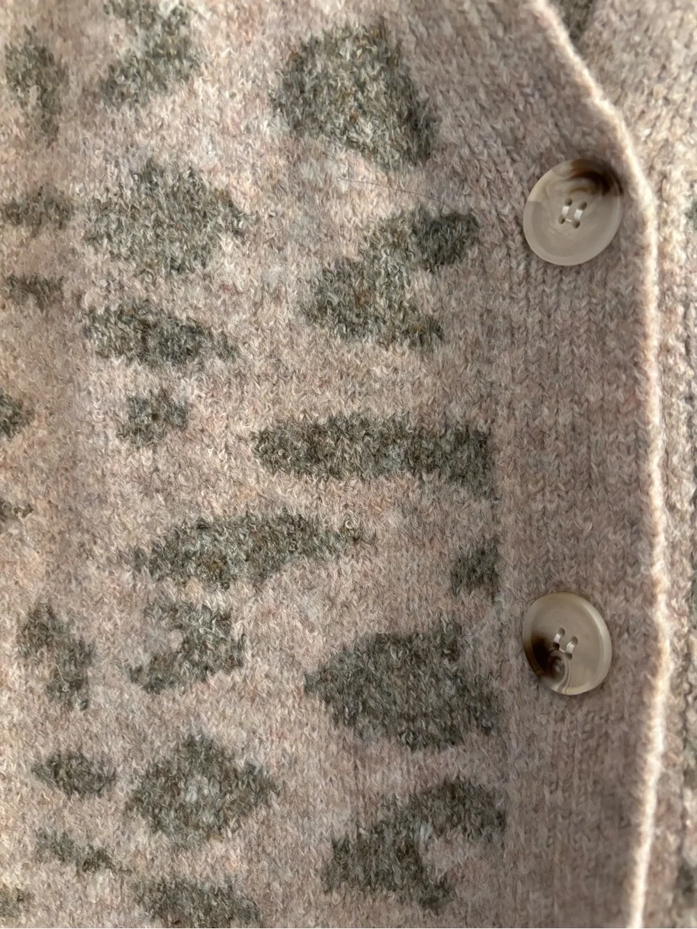 MYSTREE Animal Print Button Front Cardigan with Shoulder Detail - Picture 6 of 7